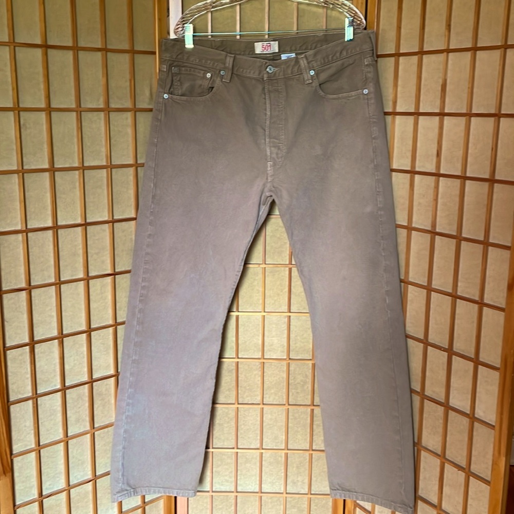 Levi’s 501 Jeans Button-Fly Straight Leg Tan 38 x 32 Jeans
